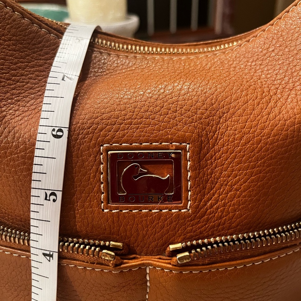 Dooney and Bourke pebbled leather bag